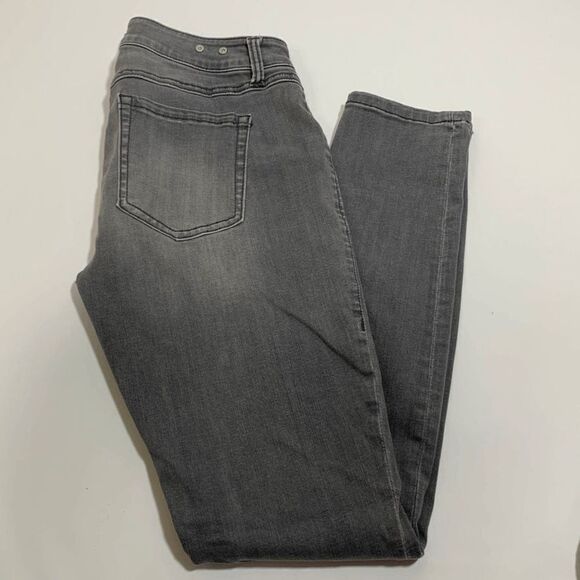 CAbi Skinny Gray Denim Jeans - Picture 1 of 8